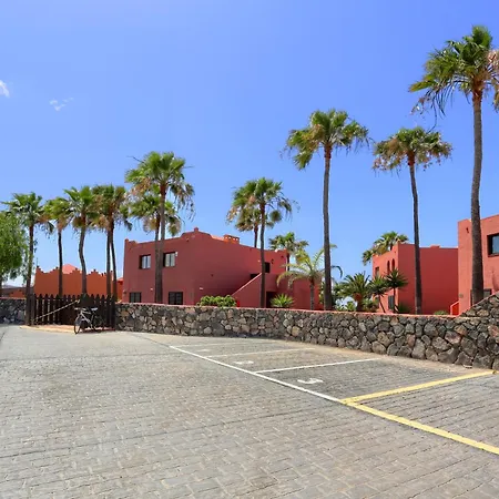 Oasis Royal Apartment *