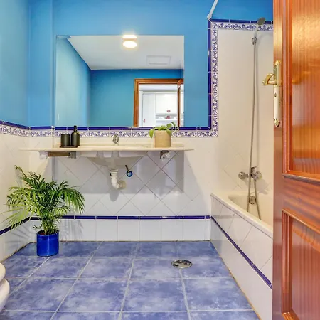 Oasis Royal