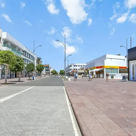 Oasis Royal 公寓 *